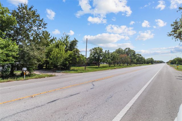 2305 Fm 1462 Road, Alvin, TX 77511