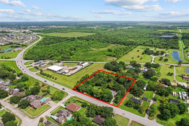 2305 Fm 1462 Road, Alvin, TX 77511