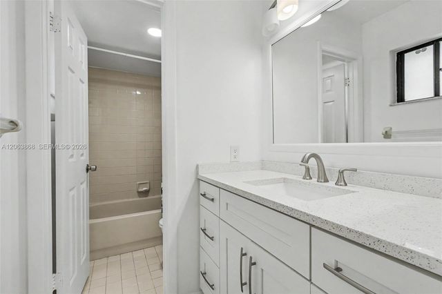 1410 Sheridan St 12I, Hollywood, FL 33020