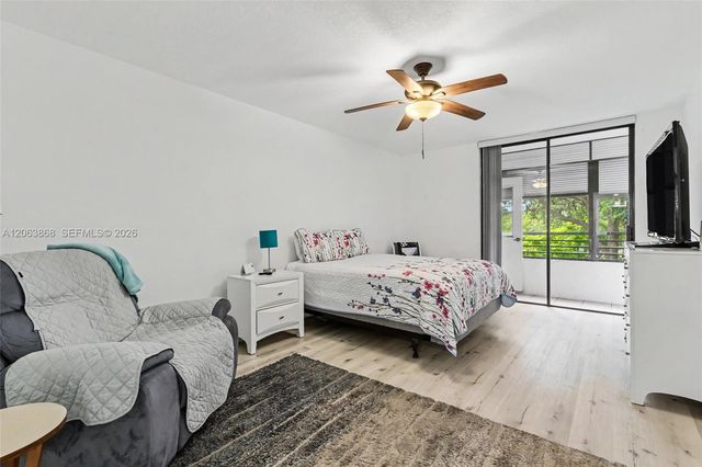 1410 Sheridan St 12I, Hollywood, FL 33020
