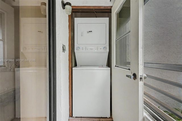 1410 Sheridan St 12I, Hollywood, FL 33020