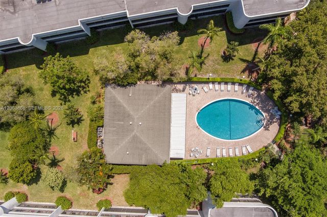 1410 Sheridan St 12I, Hollywood, FL 33020