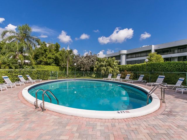 1410 Sheridan St 12I, Hollywood, FL 33020