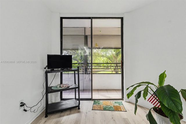 1410 Sheridan St 12I, Hollywood, FL 33020