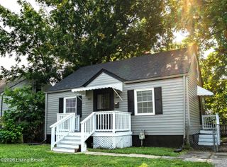 4015 Valley View Dr, Louisville, KY 40216