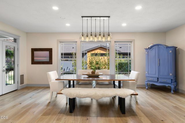 19062 Mt McLoughlin Lane, Bend, OR 97703