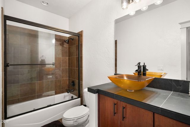 19062 Mt McLoughlin Lane, Bend, OR 97703