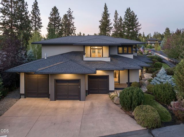 19062 Mt McLoughlin Lane, Bend, OR 97703