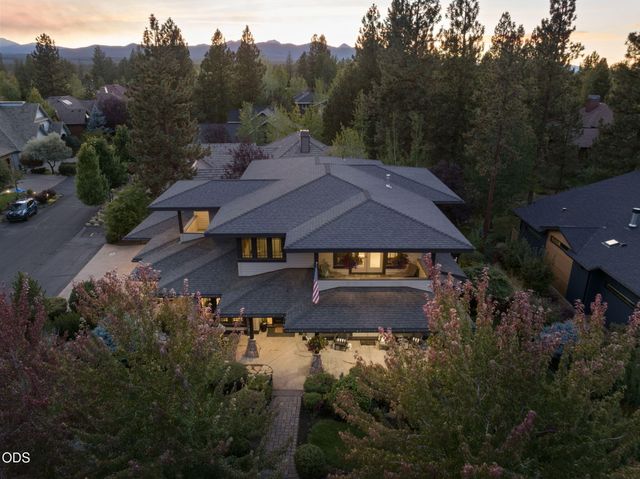 19062 Mt McLoughlin Lane, Bend, OR 97703