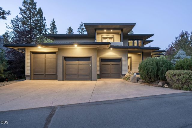 19062 Mt McLoughlin Lane, Bend, OR 97703