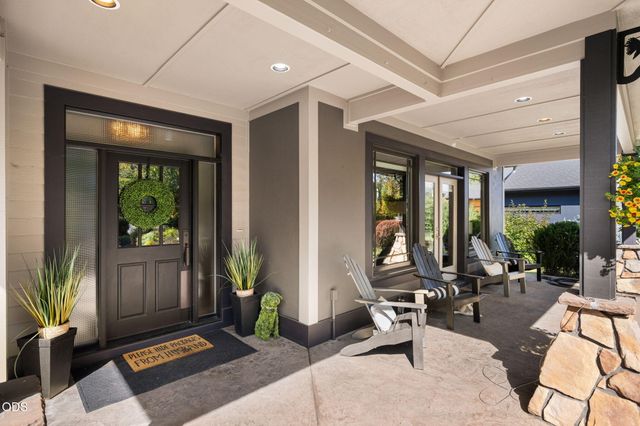 19062 Mt McLoughlin Lane, Bend, OR 97703