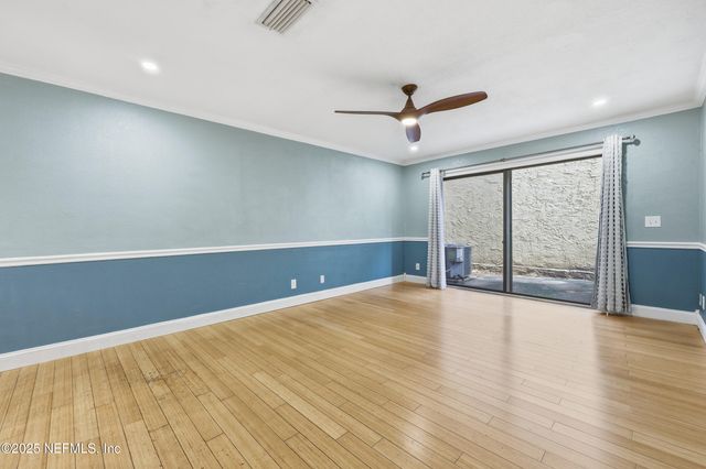 5811 ATLANTIC Boulevard 229, Jacksonville, FL 32207