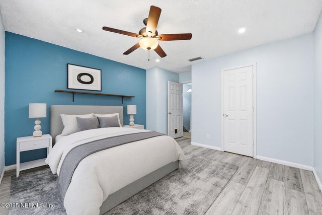 5811 ATLANTIC Boulevard 229, Jacksonville, FL 32207