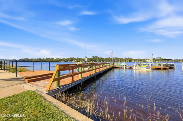 5811 ATLANTIC Boulevard 229, Jacksonville, FL 32207