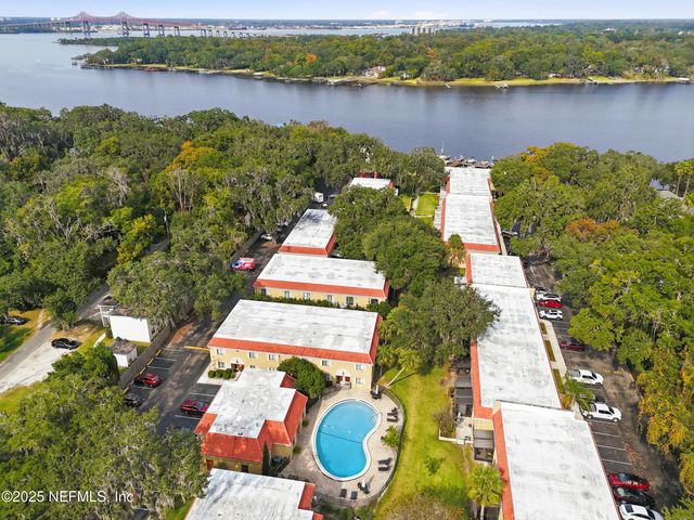 5811 ATLANTIC Boulevard 229, Jacksonville, FL 32207