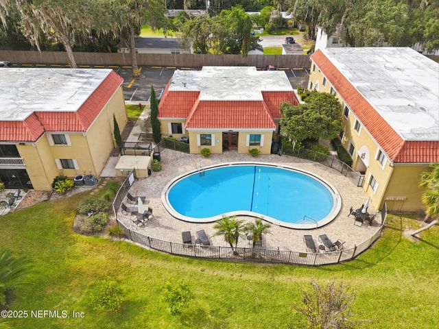 5811 ATLANTIC Boulevard 229, Jacksonville, FL 32207