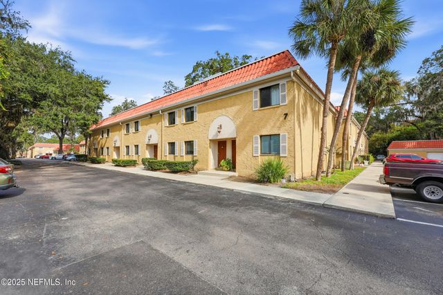 5811 ATLANTIC Boulevard 229, Jacksonville, FL 32207