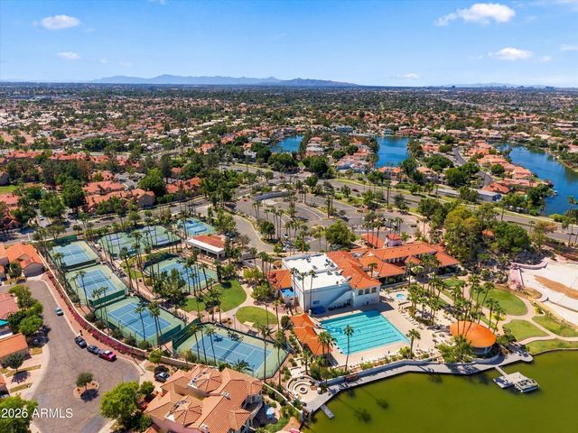 1633 E LAKESIDE Drive 165, Gilbert, AZ 85234