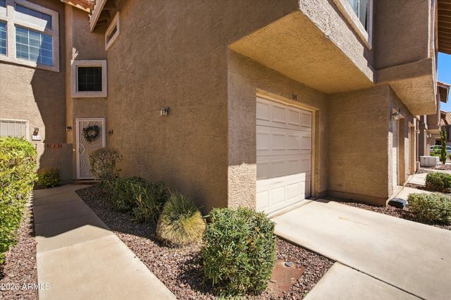 1633 E LAKESIDE Drive 165, Gilbert, AZ 85234