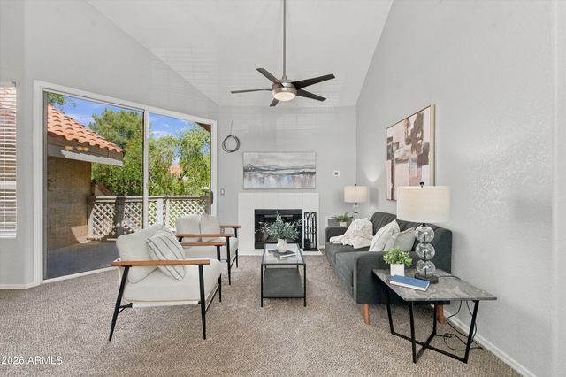 1633 E LAKESIDE Drive 165, Gilbert, AZ 85234