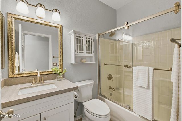 1633 E LAKESIDE Drive 165, Gilbert, AZ 85234