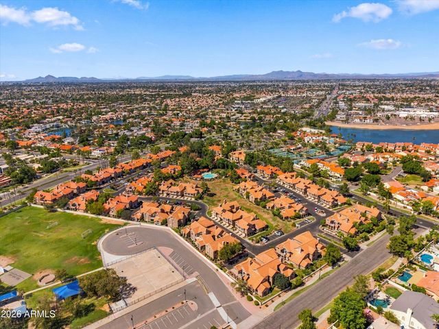 1633 E LAKESIDE Drive 165, Gilbert, AZ 85234