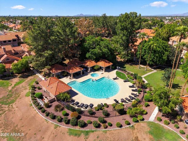 1633 E LAKESIDE Drive 165, Gilbert, AZ 85234