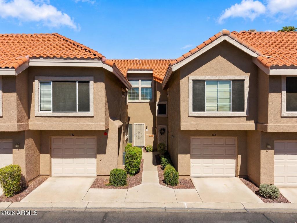 1633 E LAKESIDE Drive 165, Gilbert, AZ 85234