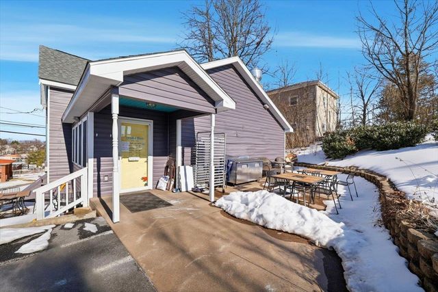 908 W MAIN ST, Waynesboro, VA 22980