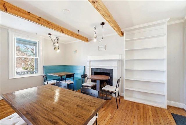 908 W MAIN ST, Waynesboro, VA 22980