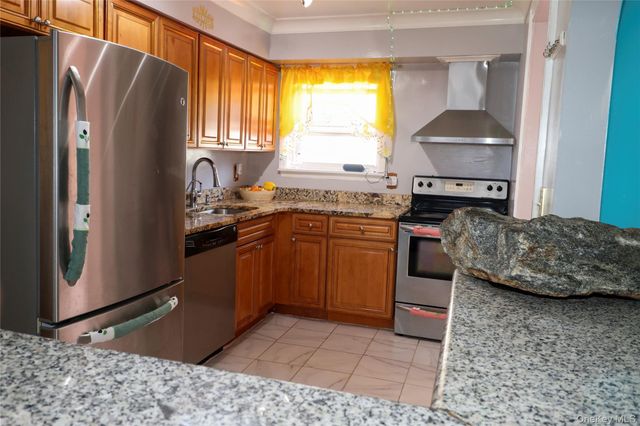 23 Peters Boulevard, Central Islip, NY 11722