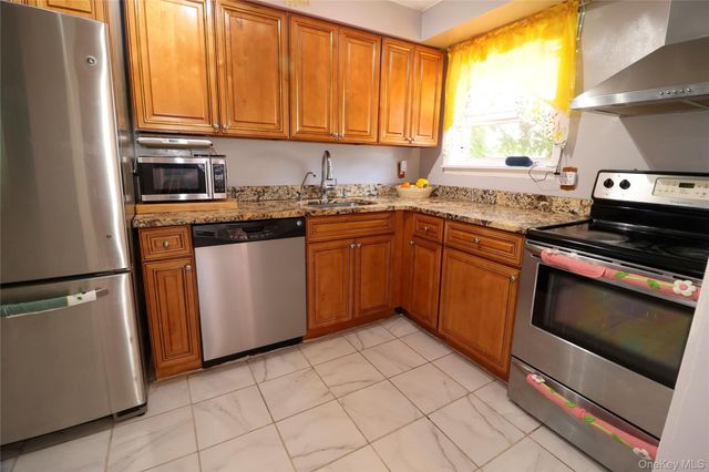 23 Peters Boulevard, Central Islip, NY 11722