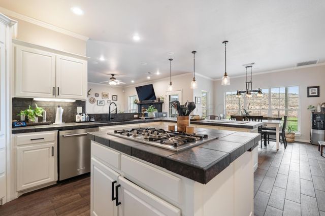 12050 DRIPPING SPRINGS Trail, Amarillo, TX 79124