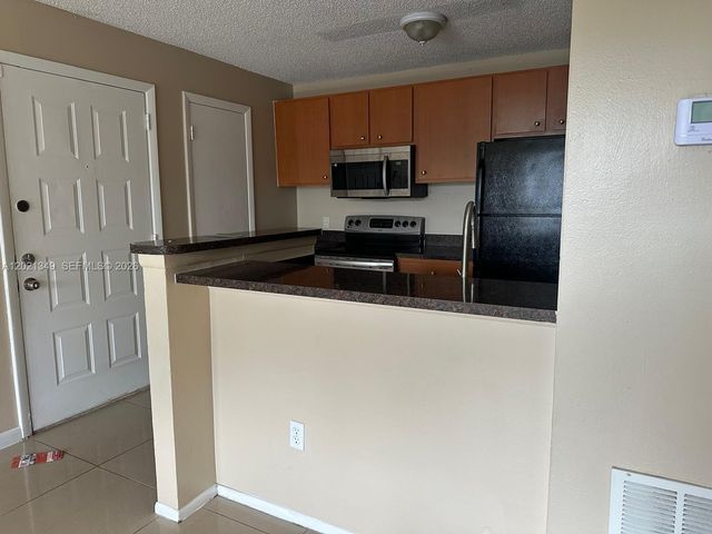 4481 W Mcnab Rd 37, Pompano Beach, FL 33069