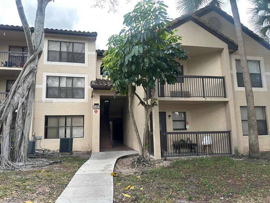 4481 W Mcnab Rd 37, Pompano Beach, FL 33069