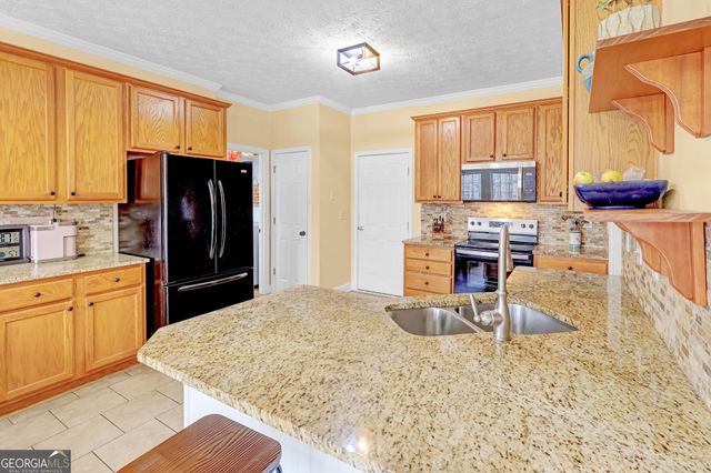 1314 Crane Court, Mcdonough, GA 30252