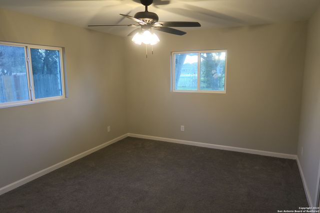 67 WINN AVE, Universal City, TX 78148