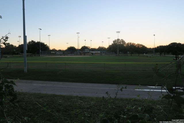 67 WINN AVE, Universal City, TX 78148