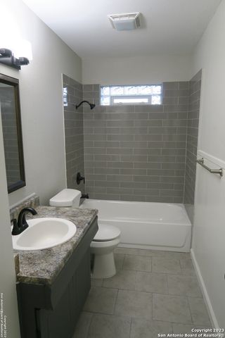 67 WINN AVE, Universal City, TX 78148