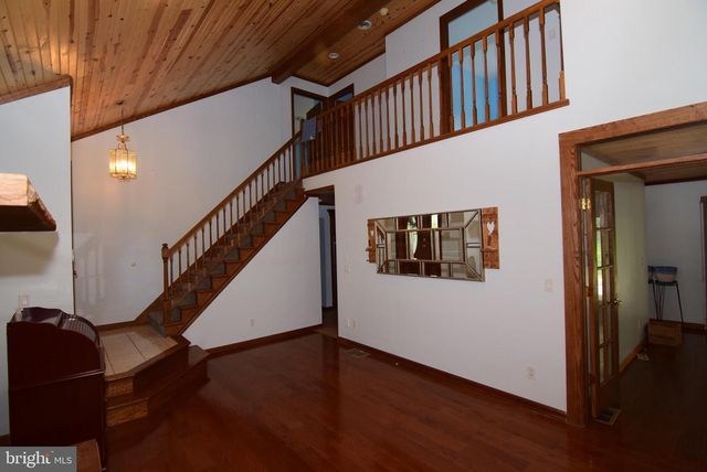 1296 SUNNYSIDE HOLLOW RD, Port Matilda, PA 16870