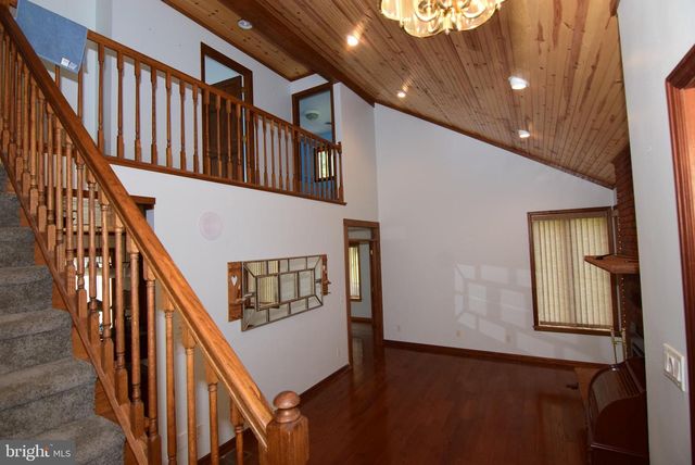 1296 SUNNYSIDE HOLLOW RD, Port Matilda, PA 16870