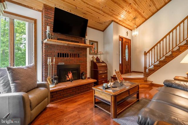 1296 SUNNYSIDE HOLLOW RD, Port Matilda, PA 16870