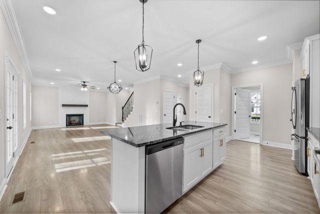 3063 Timberdale Dr, Clarksville, TN 37042