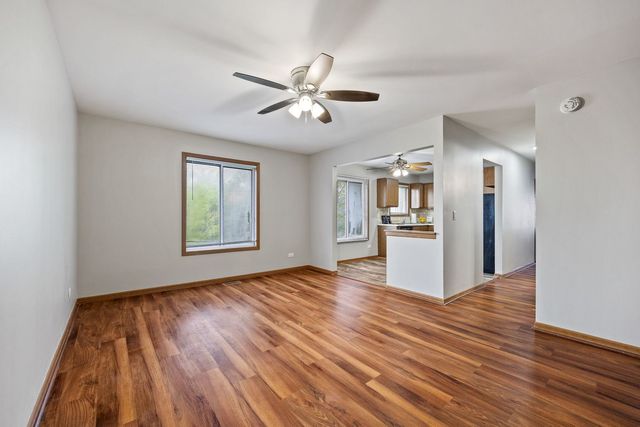 35 Terry Drive D, Roselle, IL 60172
