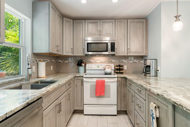 217 Gasparilla Drive, Key Largo, FL 33037