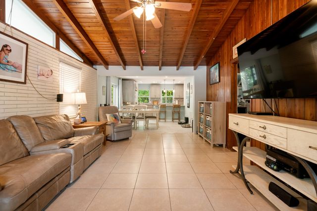 217 Gasparilla Drive, Key Largo, FL 33037