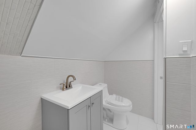 254 Broad Street, Norwich, CT 06360