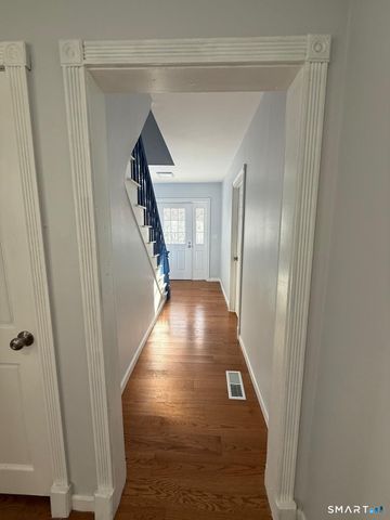 254 Broad Street, Norwich, CT 06360