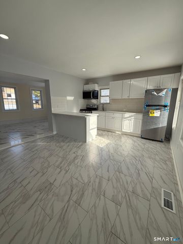 254 Broad Street, Norwich, CT 06360