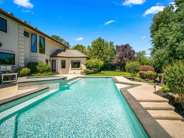 5563 Sur Mer Dr, El Dorado Hills, CA 95762